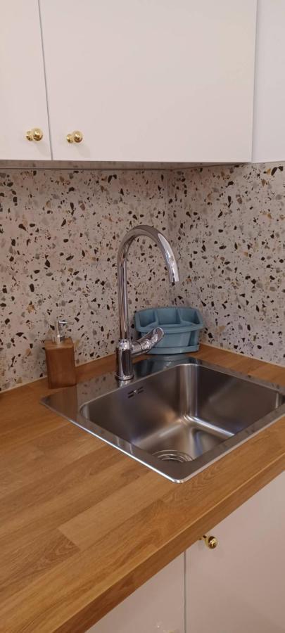 Studio Apartman Four Pearls Карловаць Екстер'єр фото
